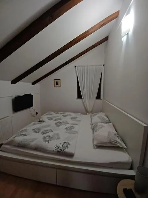 Apartman Zara - Fuzine Vrata 0*,  Croatia